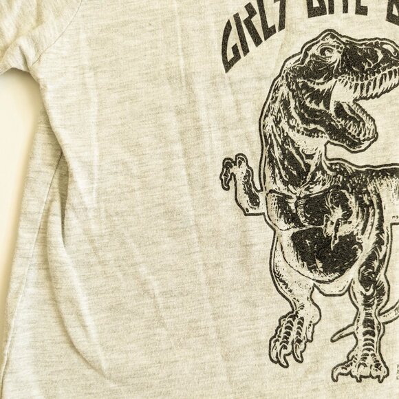 WRK Girls Bite Back Tee PLAY condition kids size 4 - Picture 6 of 8